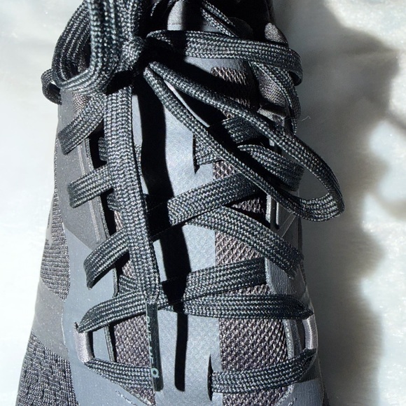 On Running Cloudpulse Athletic Shoes - Picture 7 of 11